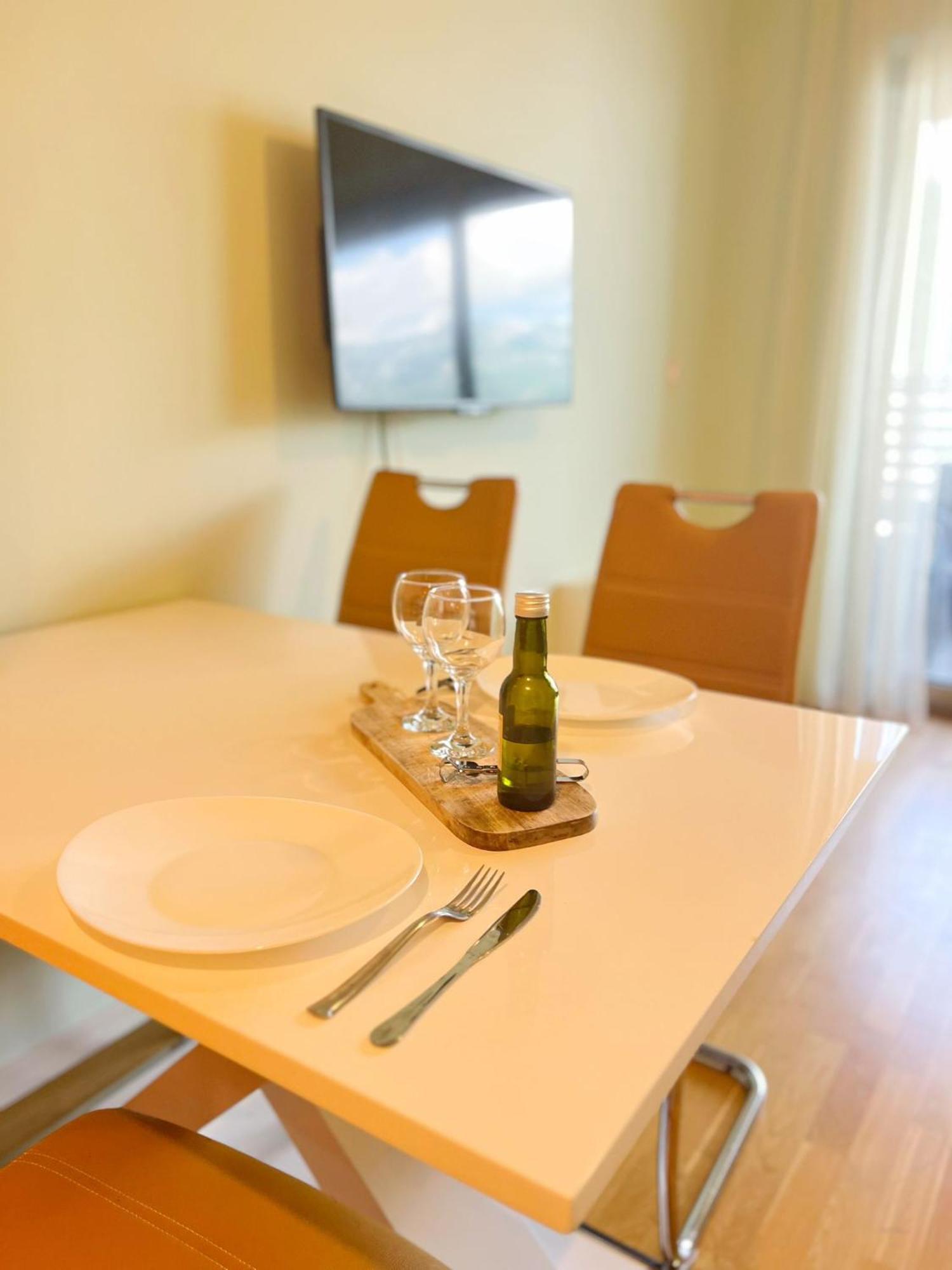 Apartment Harmonia Orange Budva
