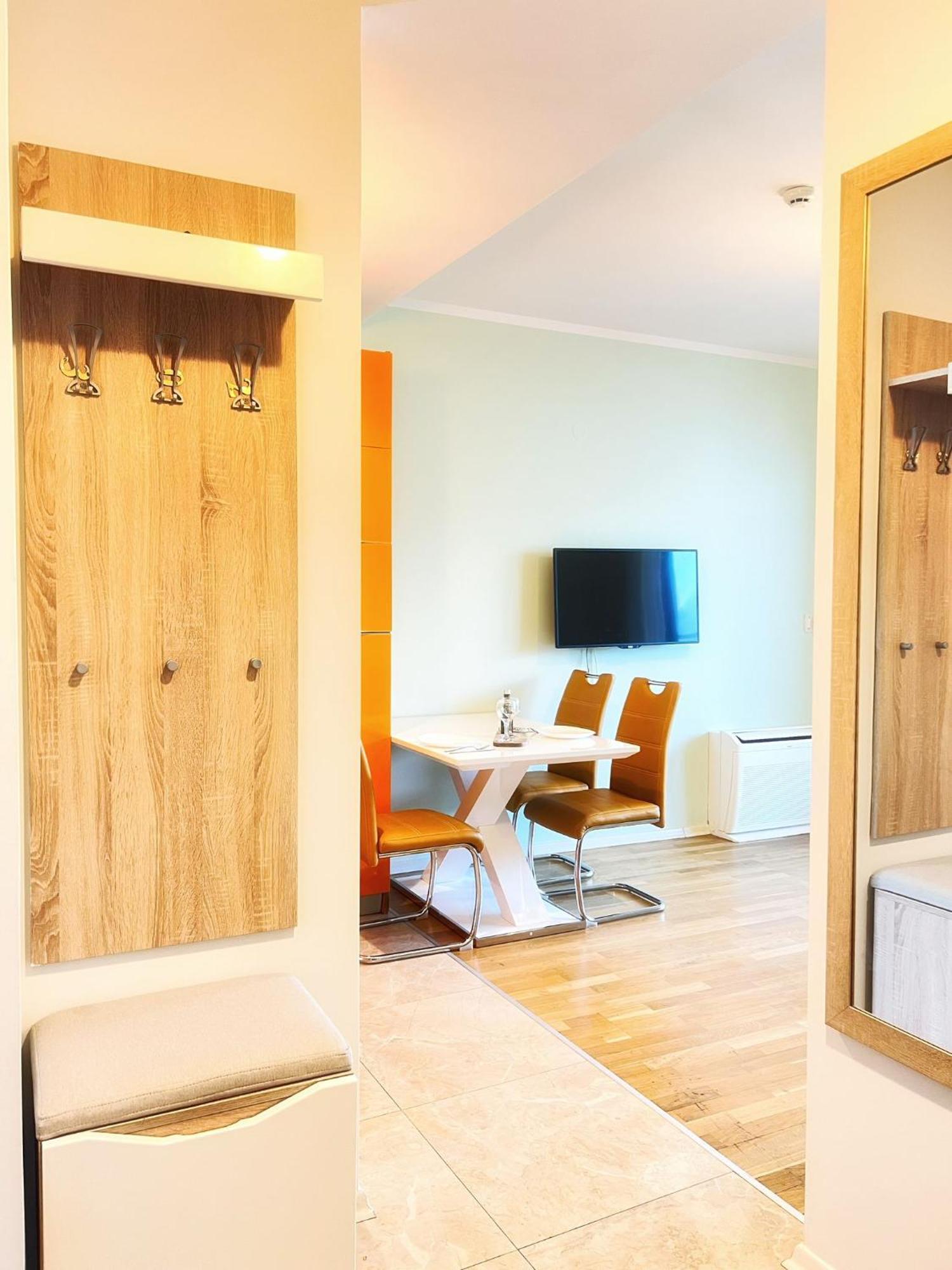 Apartment Harmonia Orange *