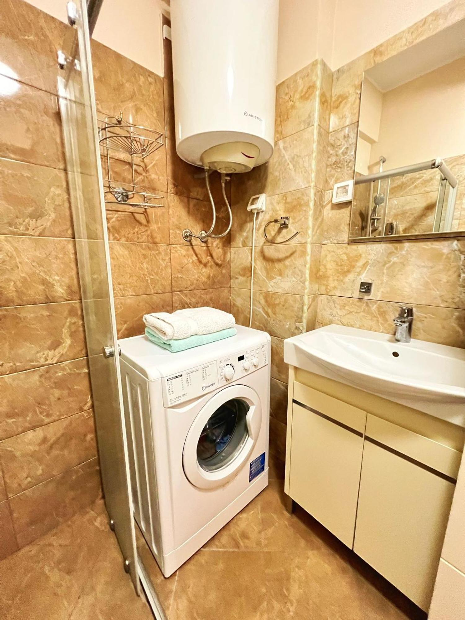 Apartment Harmonia Orange