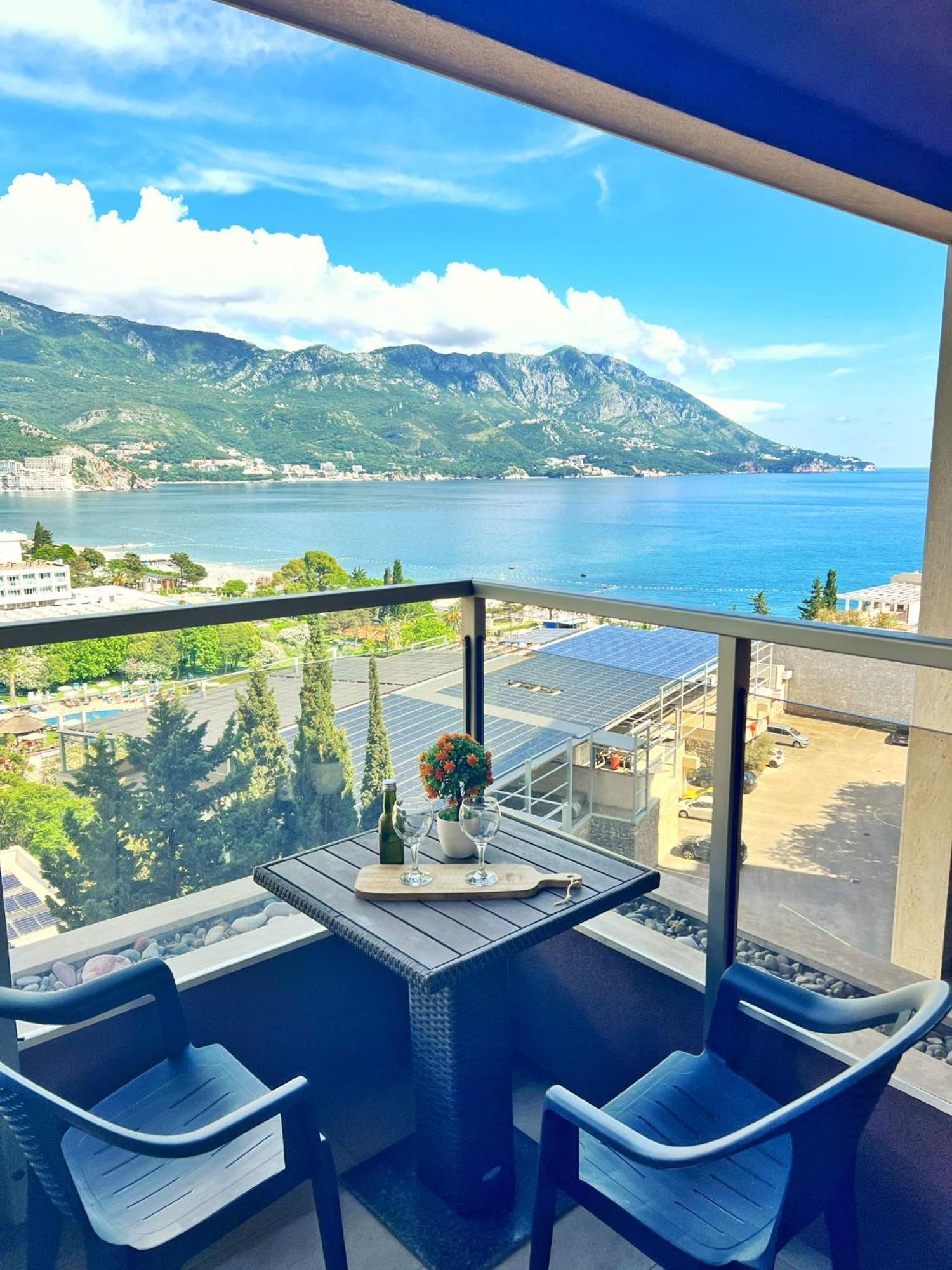 Harmonia Orange Apartment Budva